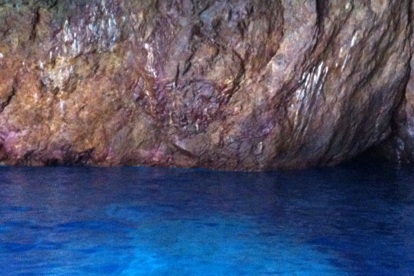 caves vulcaniques de milles couleures