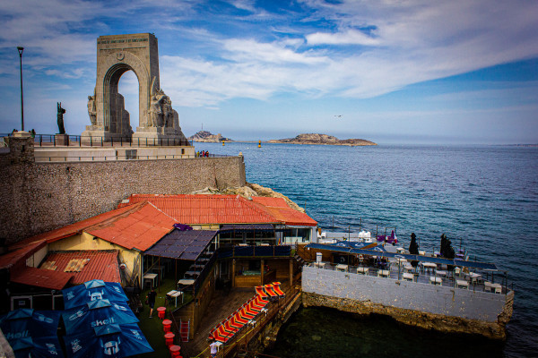 Monuments et îles