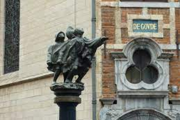 Les 3 aveugles - Une statue bien connue du centre de Bruxelles