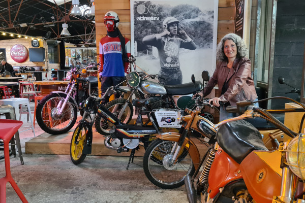 Au départ de l'Usine Concept Store