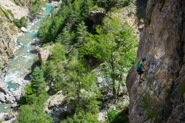 Via ferrata au dessus de la rivière
