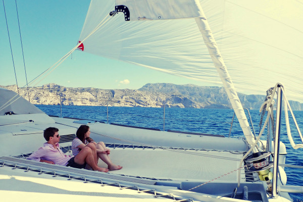 À l'ombre des voiles