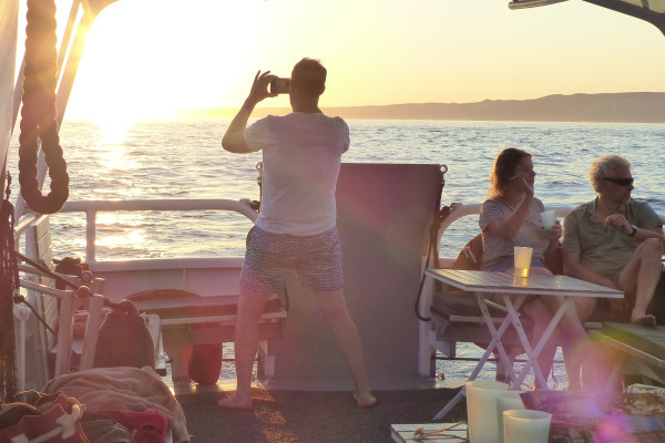 coucher de soleil en mer à Marseille