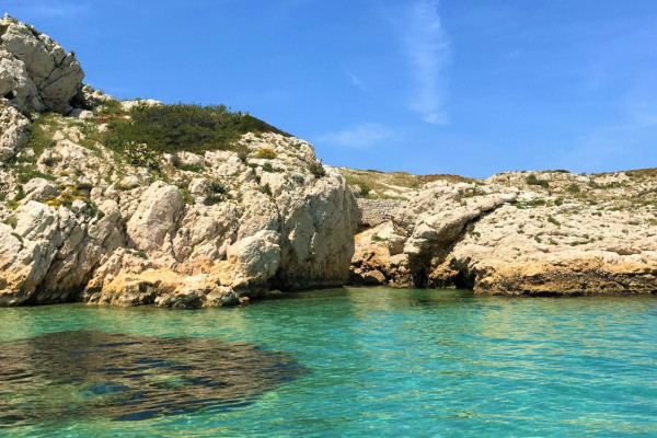 Voguer sur des eaux turquoise à Marseille