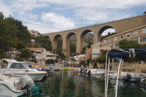 les petits ports atypiques de la Côte Bleue