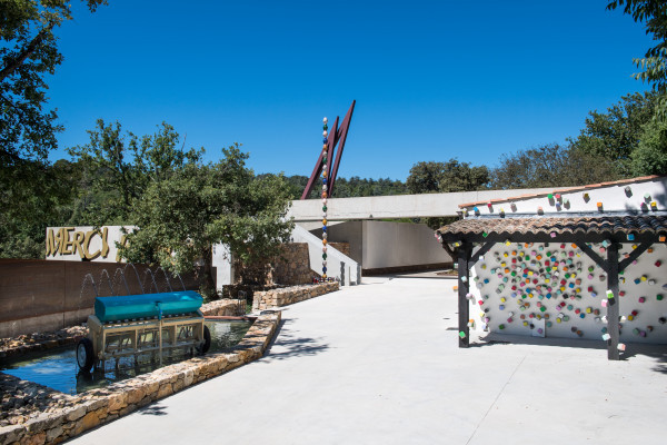 Esplanade du centre d'art