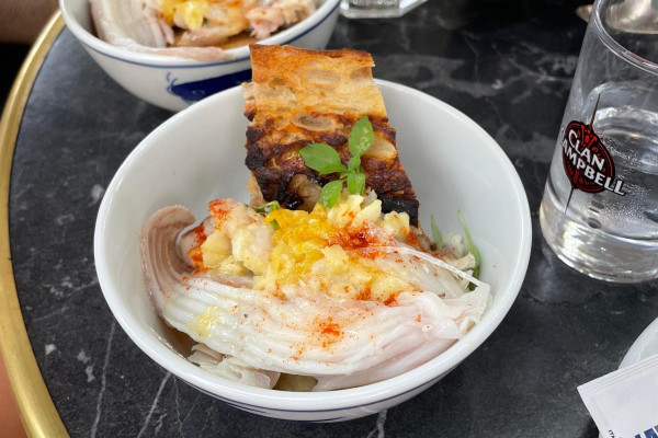 La Bouillabaisse est un met local incontournable.