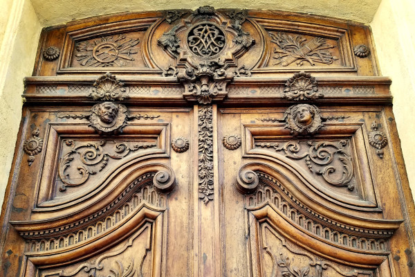 les plus belles portes d'Aix