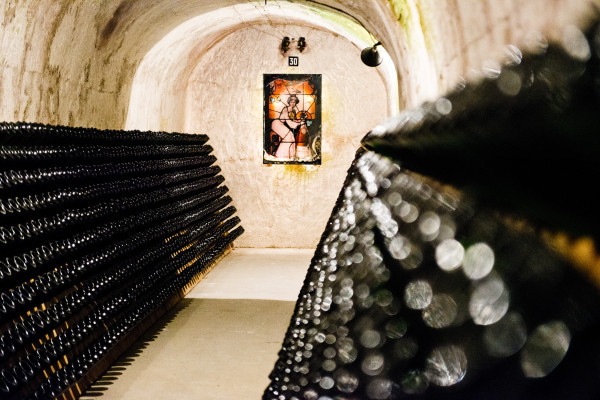 Bouteilles dans les caves