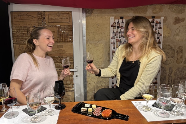 Dégustation de vins de Bordeaux interactive et décomplexée