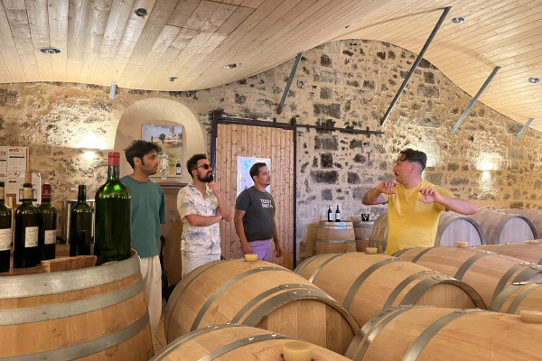 Découvrez les chais de nos Châteaux prestigieux