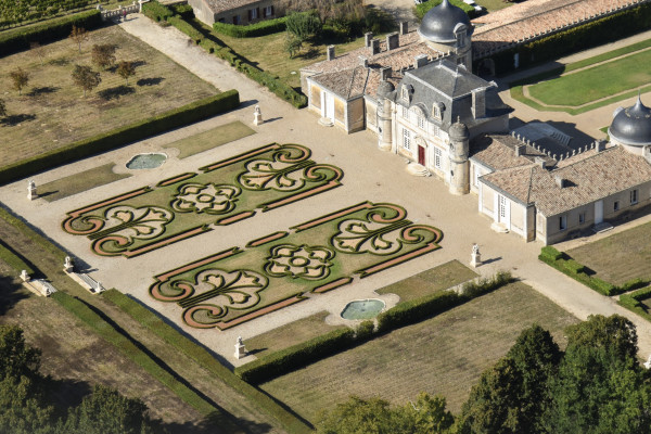 Vue drone du Château de Malle