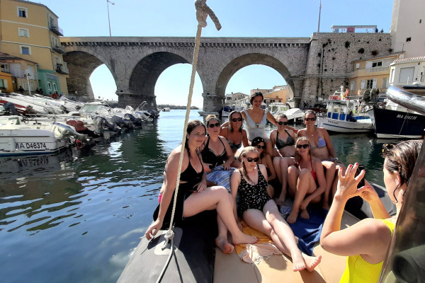 fêter son EVJF / EVJG en mer à Marseille