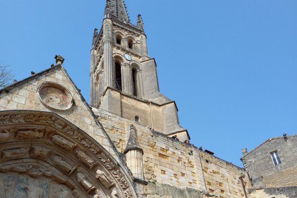 Visite Saint-Emilion Vert Bordeaux église monolithe