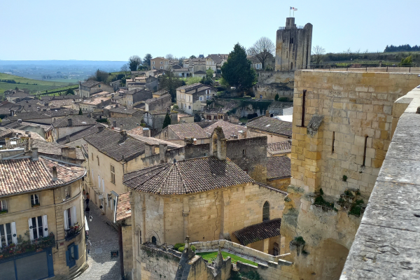Place du clocher Saint-Emilion