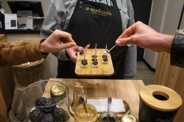 Dégustation de produits à base de truffe française.