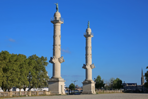 Place des Quinconces Vert Bordeaux