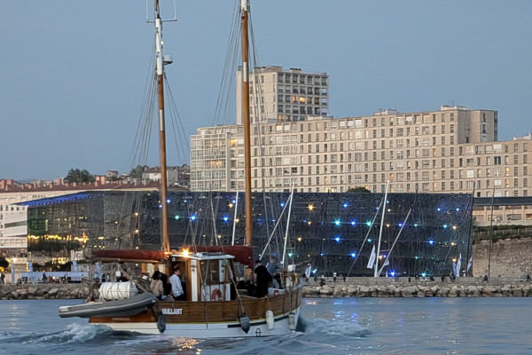 SUNSET EN MER MARSEILLE