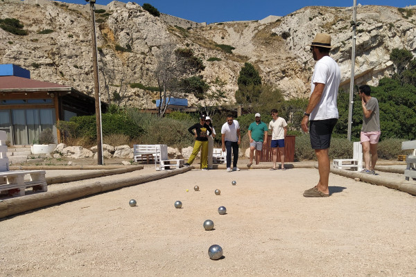 PARTIE DE PETANQUE SUR LES ILES DU FRIOUL